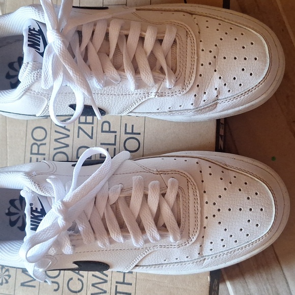 Nike Court Vision Lo - Picture 2 of 8